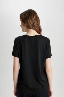 Футболка стандартного кроя с V-образным вырезом и короткими рукавами - Defacto фото 6