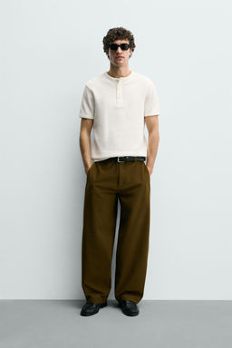 CAMISETA ESTRUCTURA CUELLO PANADERO / Blanco