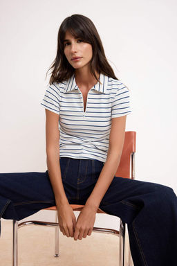 Lacivert Cizgili Normal Kal?p Polo Yaka Fermuarl? Crop Yumusak Orme Bluz TWOSS26TS00025