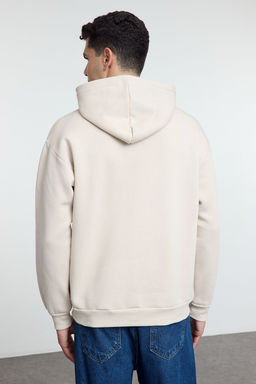 Bej Oversize/Genis Kesim Yaz? Bask?l? Kapusonlu Ici Polarl? Sweatshirt TMNAW25SW00113 - Trendyolmilla фото 5