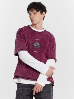 Футболка мужская красная с обработкой эйсид с надписью "The rush"