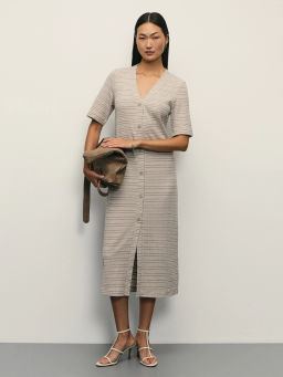 Платье с V-образным вырезом / Zarina  фото 2