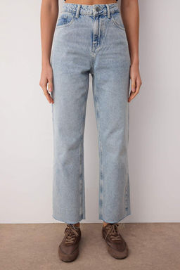 Ac?k Mavi Yuksek Bel Straight Jeans TWOAW26JE00182 - Trendyolmilla фото 3