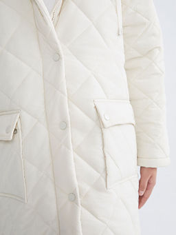 Kap??onlu Kapitone Oversize Kad?n ?i?me Mont