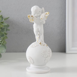 Фигурка полистоун Белоснежный ангел на шаре с цветами, с золотом, 16?6?6 см