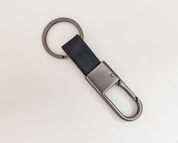 Брелок с карабином в коробочке - Vel vett фото 2