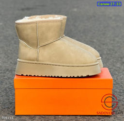 Женские сапоги внутри мех