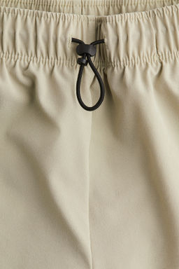 Pantal?n corto de deporte ligero con DryMove - H&m фото 2