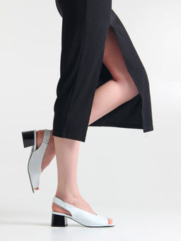 Босоножки 4001.767bl. Белый