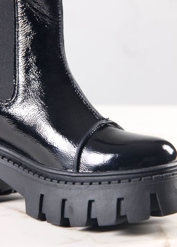 Челси 370.чанкиbl. Черный наплак/Мех