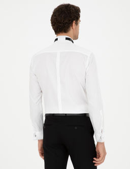 Белая рубашка под смокинг приталенного кроя из смесового хлопка с манжетами - Cacharel фото 5