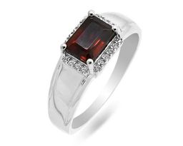 Кольцо из серебра гранат, Калестро