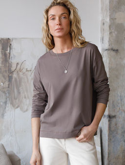 Базовый лонгслив из премиального хлопка с эластаном