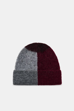 GORRO BEANIE PUNTO ESTAMPADO / Burgundy
