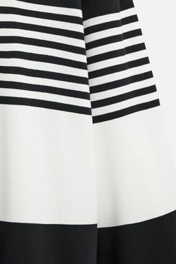 STRIPED T-SHIRT - LIMITED EDITION - Zara фото 9