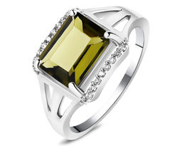 Кольцо, оливковая шпинель, Мюнхен