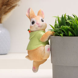Фигурка для флорариума Зайчишка с морковкой, декор на кашпо, 17?7?7 см
