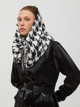 В составе шерсть. Большой теплый двусторонний палантин - Tantino фото 9