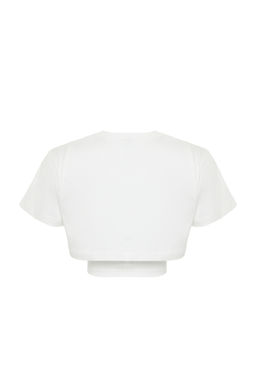 Beyaz %100 Pamuklu 2 Katmanl? Reflektor Bask?l? Crop Orme Spor T-Shirt THMSS24TS00001