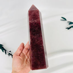 Кристалл из Клубничного кварца