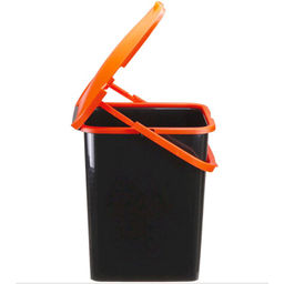 Ведро для мусора п/эт. 18л квадратное с крышкой (М 2475)