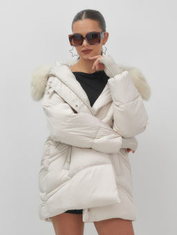 Куртка зимняя женская с мехом и капюшоном тренд бежевого цвета 7737B - Visdeer фото 9