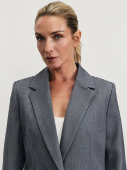 Приталенный однобортный жакет / Zarina фото 6