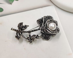 Брошь Цветок