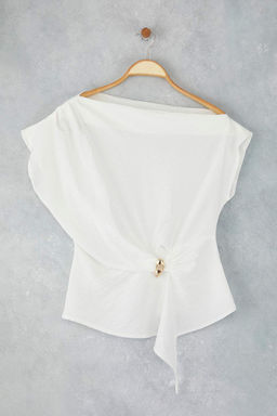 Ekru Kay?k Yaka Fitted Toka Detayl? Dokuma Bluz TWOAW26BZ00058