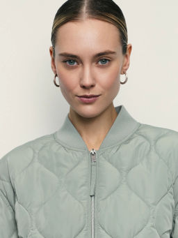 Куртка- бомбер утепленная / Zarina  фото 6