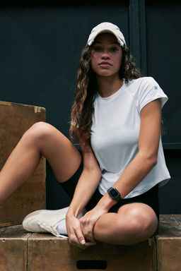 Beyaz Reflektor Bask? Detayl? Orme Spor T-Shirt THMSS24TS00002