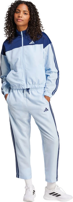 Спортивный костюм женский