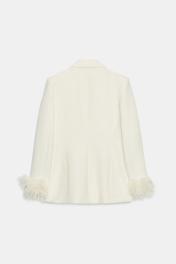 BLAZER HOMBRERAS PU?O PLUMAS / Crudo medio - Zara фото 6