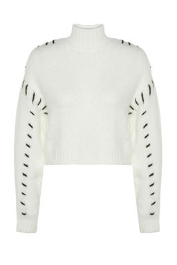 Ekru Yumusak Dokulu Genis Kal?p Iplik Detayl? Crop Triko Kazak TWOAW24KZ00633 - Trendyolmilla фото 6