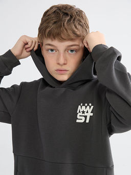 Kap??onlu Bask?l? Erkek ?ocuk Sweatshirt