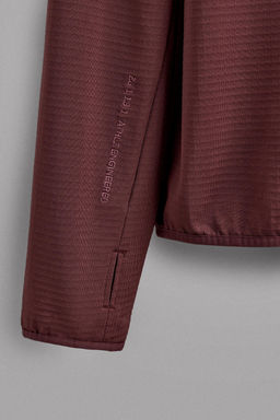 SUDADERA T?CNICA CAPUCHA COMBINADO POLAR / Rosado oscuro