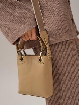 Сумка кожаная кросс-боди Deboro 30347 бежевая камелия