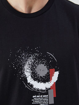 Bisiklet Yaka Bask?l? Penye Erkek Ti??rt