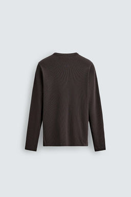 CAMISETA RIB CUELLO PANADERO / Negro / Marr?n - Zara фото 8
