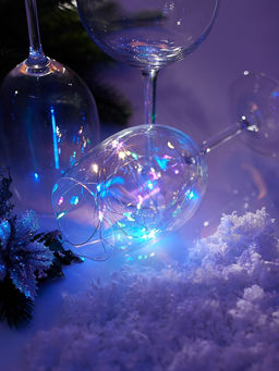 Гирлянда «Нить» 3 м, роса, IP20, серебристая нить. 30 LED, от батареек AG13×3, 3 режима, свечение мульти