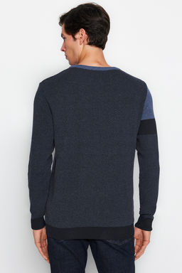Trendyolmilla Man Indigo Slim Fit Pamuklu Bisiklet Yaka Renk Bloklu Triko Kazak TMNAW24KZ00024  фото 6