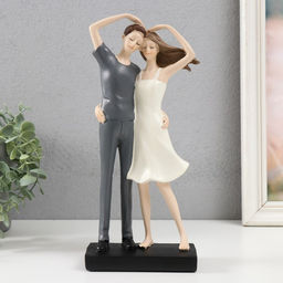 Фигурка полистоун Влюблённые: одно сердце на двоих 12?6.5?27.5 см