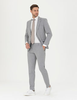 Gri Extra Slim Fit _izgili Y_n Kar___ml_ Tak_m Elbise