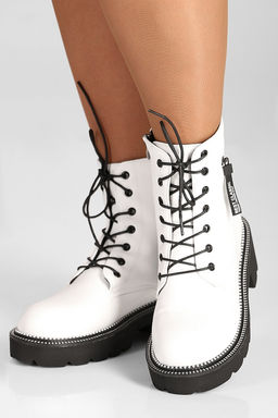 Ботинки белые стильные