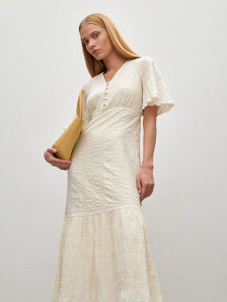 ЕМКА / Платье приталенного кроя