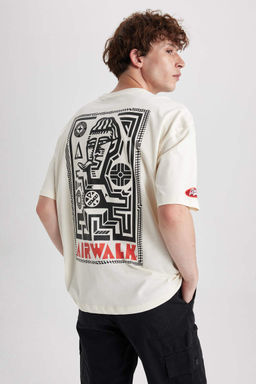 Футболка Airwalk Oversize с круглым вырезом и короткими рукавами