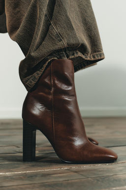 LEATHER WIDE HEEL ANKLE BOOTS - Zara фото 2