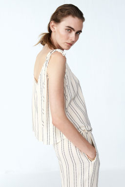 Top oversize con tirantes de lazo - H&m фото 4