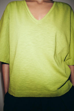 V-NECK T-SHIRT - Zara фото 11