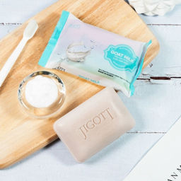 Jigott Мыло-скраб для лица и тела с экстрактом козьего молока / Goat Milk Scrub Soap, 150 г
